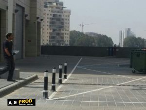 עמודי חסימה מפלסטיק גובה 80 צבע שחור