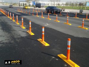 מפריד נתיבים עם עמוד 75 ס”מ