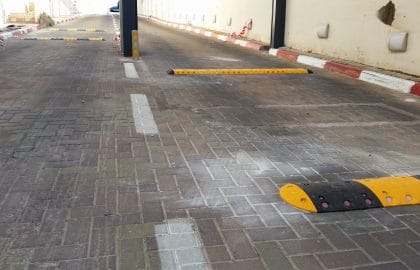 פסי האטה לחניון שומרים עלינו מפני מהירות מופרזת